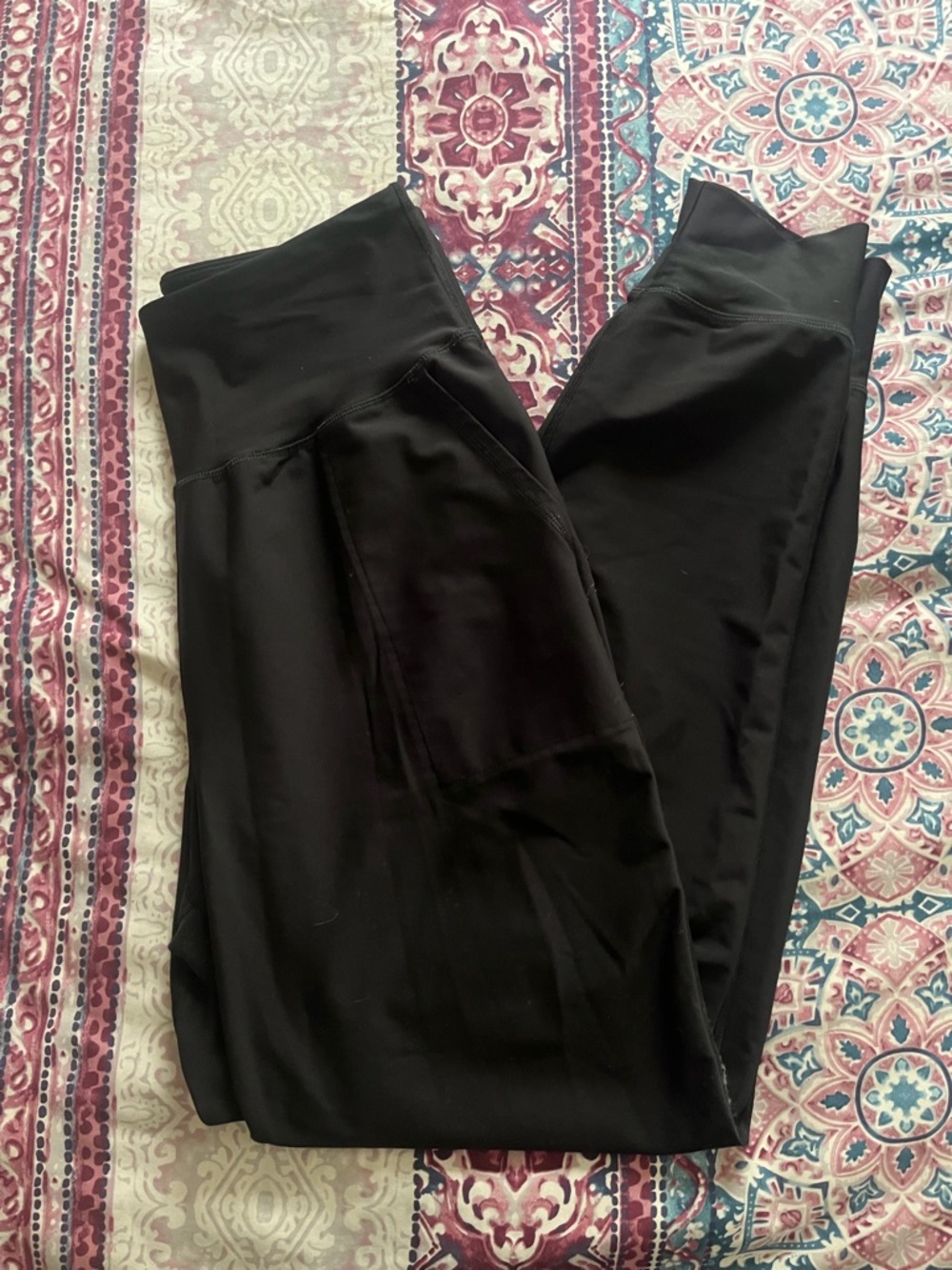 Old Navy Black High-Rise Leggings with Side Pocket